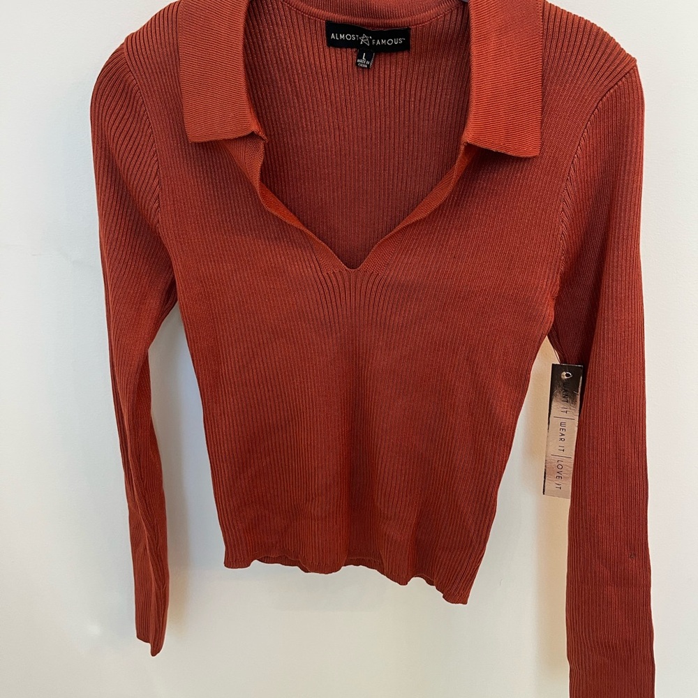 Almost Famous Women's Rust Long Sleeve Top